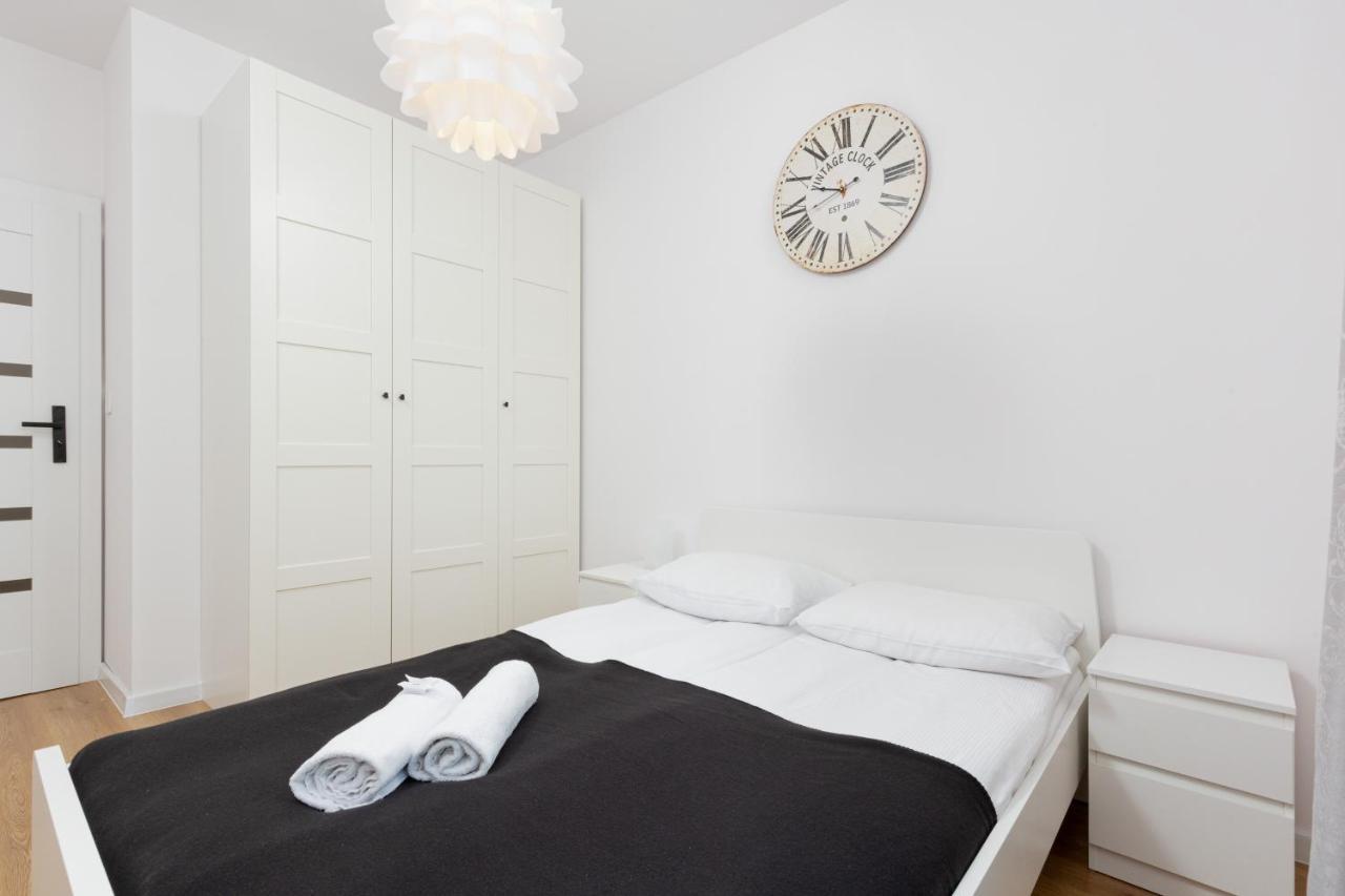 Forum Wola Jana Kazimierza Apartment By Noclegi Renters Warszawa Exteriör bild