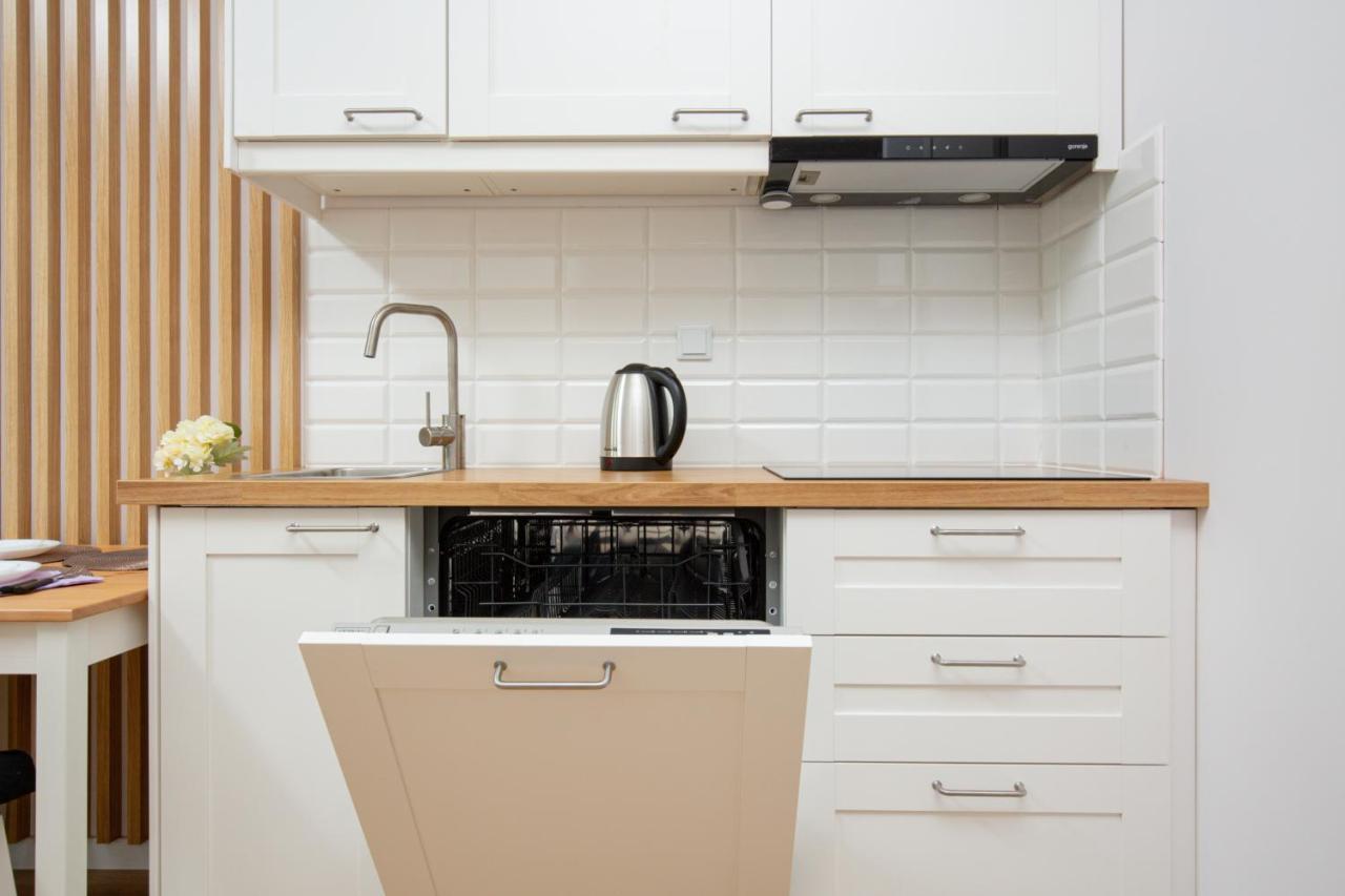 Forum Wola Jana Kazimierza Apartment By Noclegi Renters Warszawa Exteriör bild