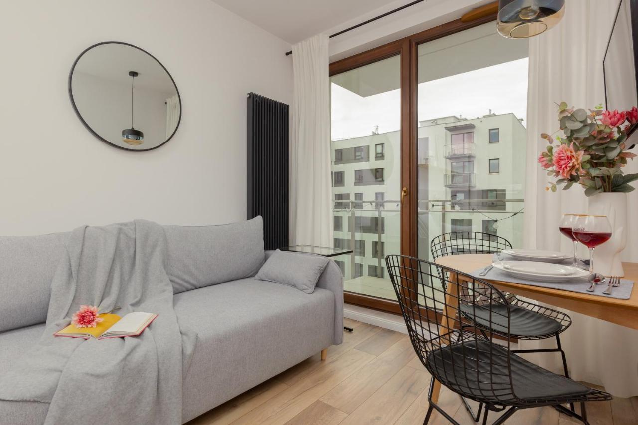 Forum Wola Jana Kazimierza Apartment By Noclegi Renters Warszawa Exteriör bild